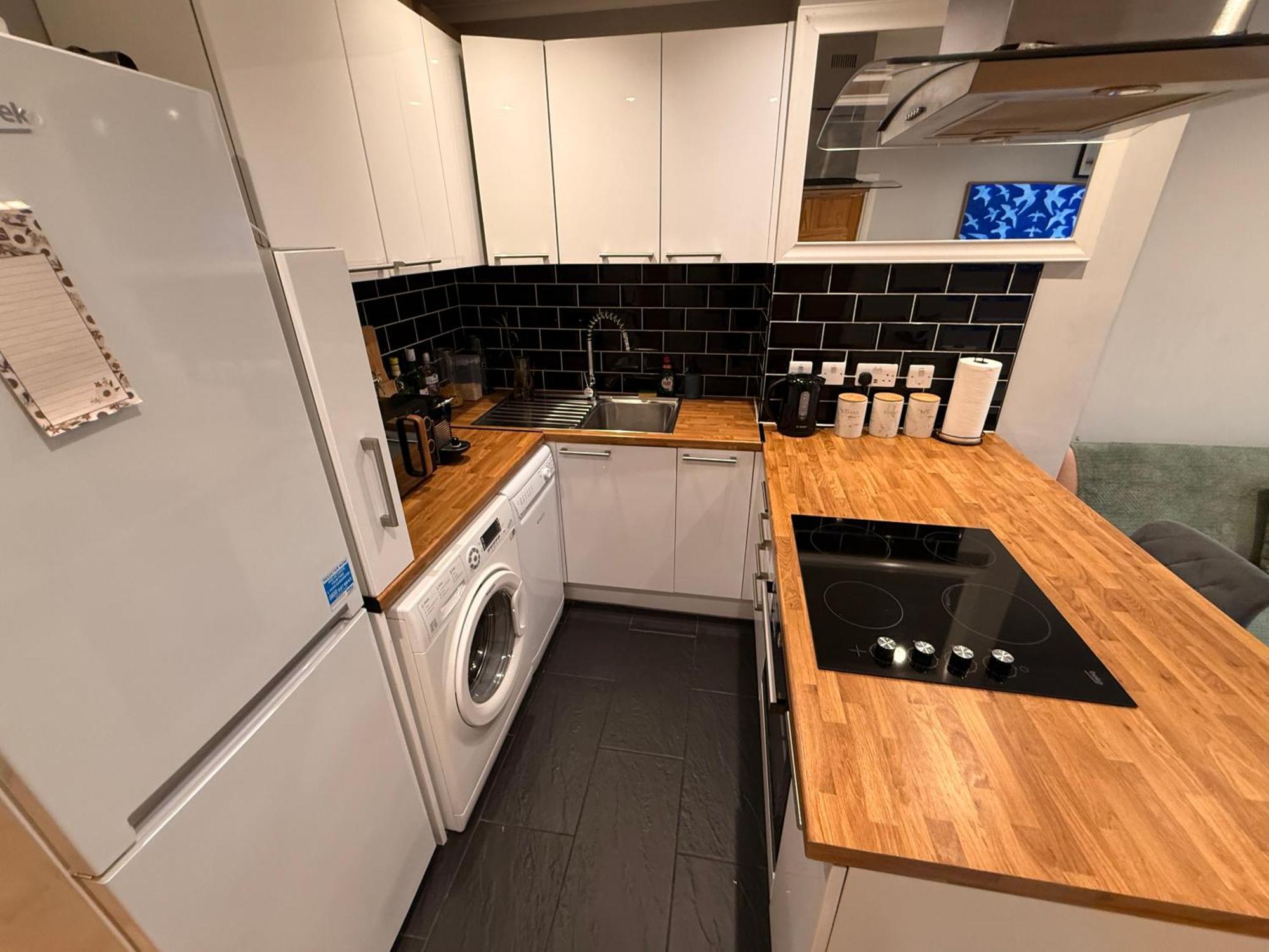 Two Bedroom Flat In The Heart Of Londyn Zewnętrze zdjęcie